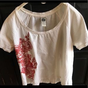 LUCKY BRAND CREAM TOP WITH RUST EMBROIDERY